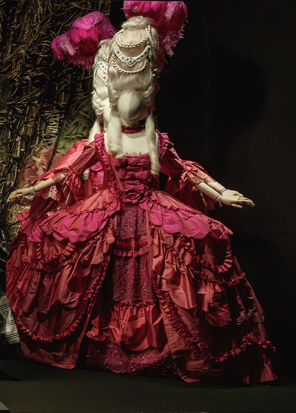 Marie-Antoinette : de l'avant-garde à l'avant-scène